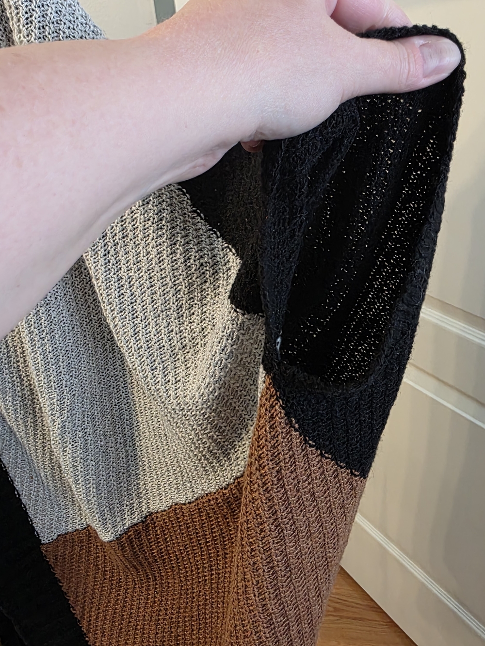 Neutral Colorblock Open-Front Wrap - Picture 2 of 5